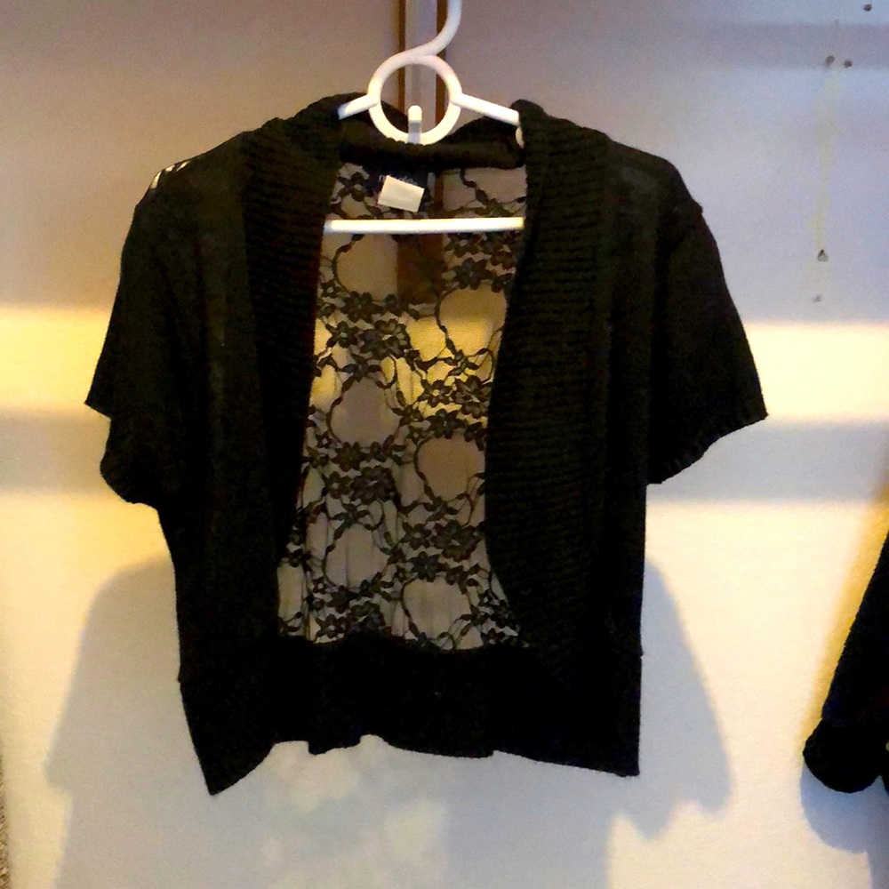 Mingle lace back short-sleeved sweater/cover-up